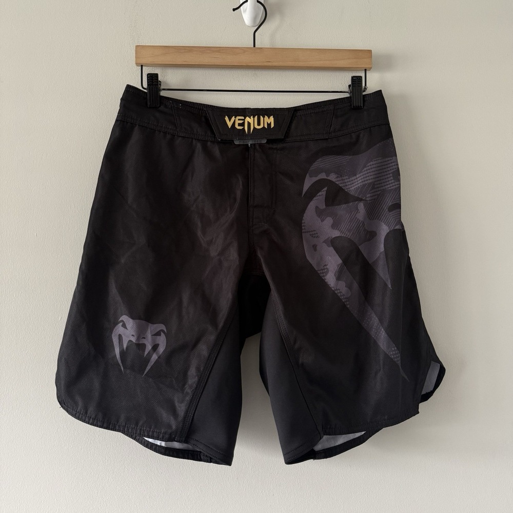 Venum Fighting Shorts Mens XS‎ MMA Wrestling Muay Thai Boxing Grappling Snake